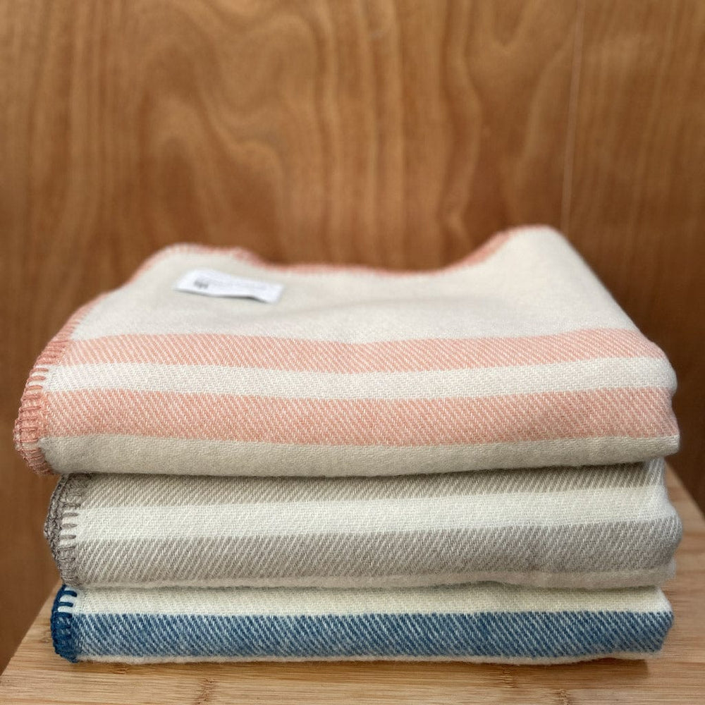 Ruanui Station Blanket Lambs Wool Baby Cot Blankets : Piki Pink