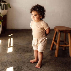 Snuggle Hunny Kids Clothing Organic Cotton Short Sleeve Bodysuit : Pebble