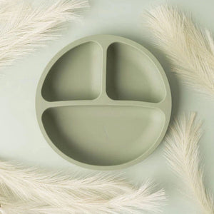 
            
                Load image into Gallery viewer, Ash &amp;amp; Co Nursing &amp;amp; Feeding Silicone Three Section Suction Plate : Sage
            
        