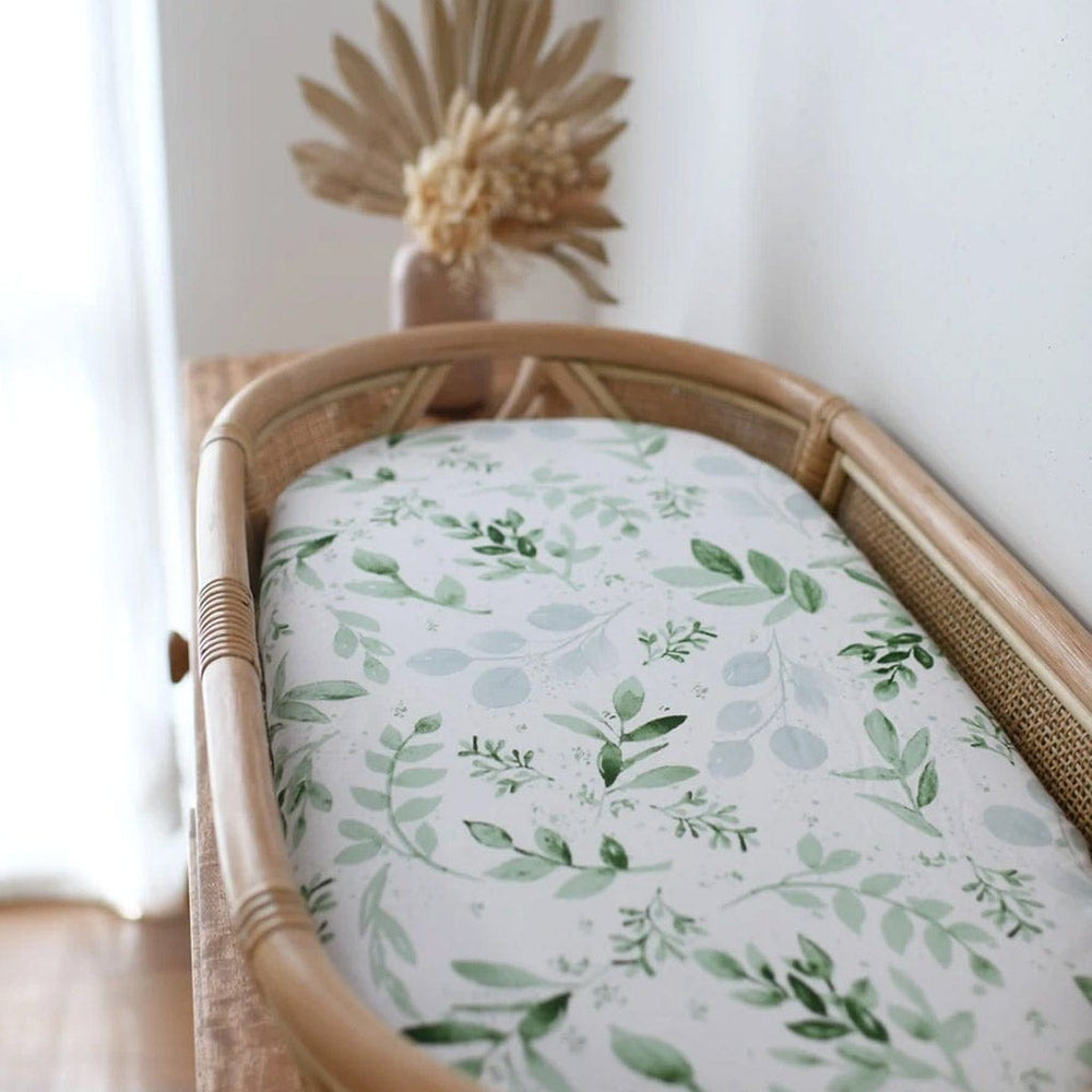 
            
                Load image into Gallery viewer, Luna&amp;#39;s Treasures Sheet Bamboo Jersey Fitted Bassinet Sheet : Evergreen
            
        