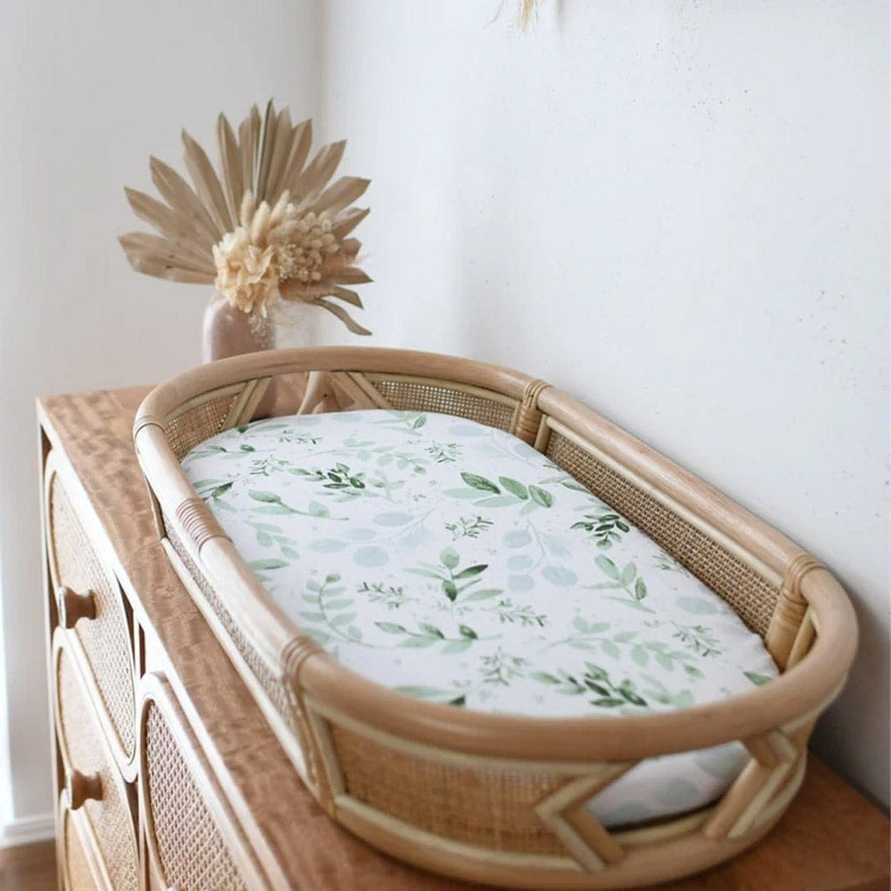 
            
                Load image into Gallery viewer, Luna&amp;#39;s Treasures Sheet Bamboo Jersey Fitted Bassinet Sheet : Evergreen
            
        