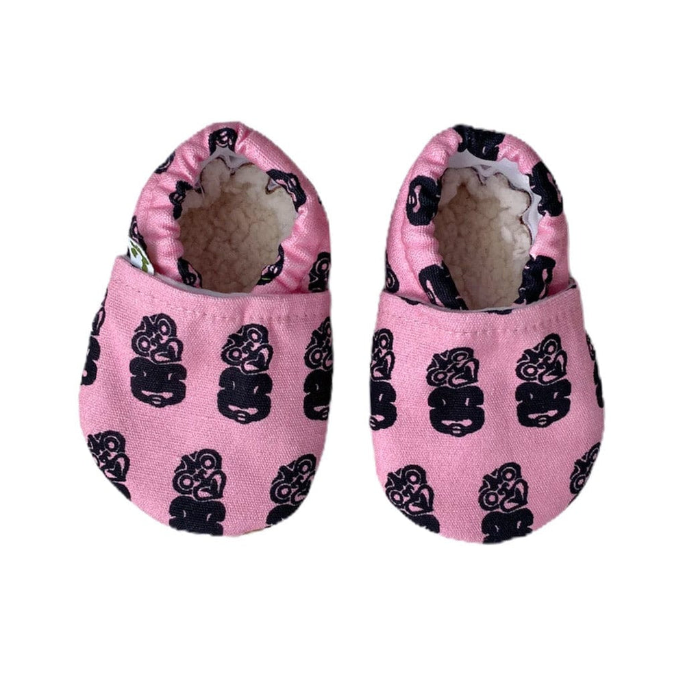 
            
                Load image into Gallery viewer, Pretty Kiwi Baby Accessory Baby Booties : Tiki Pink
            
        