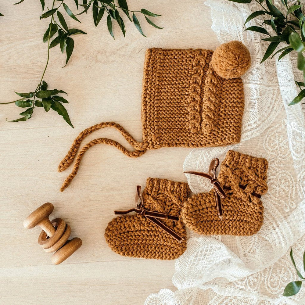 
            
                Load image into Gallery viewer, Merino Bonnet and Booties Set : Bronze Baby Accessory Snuggle Hunny Kids 
            
        