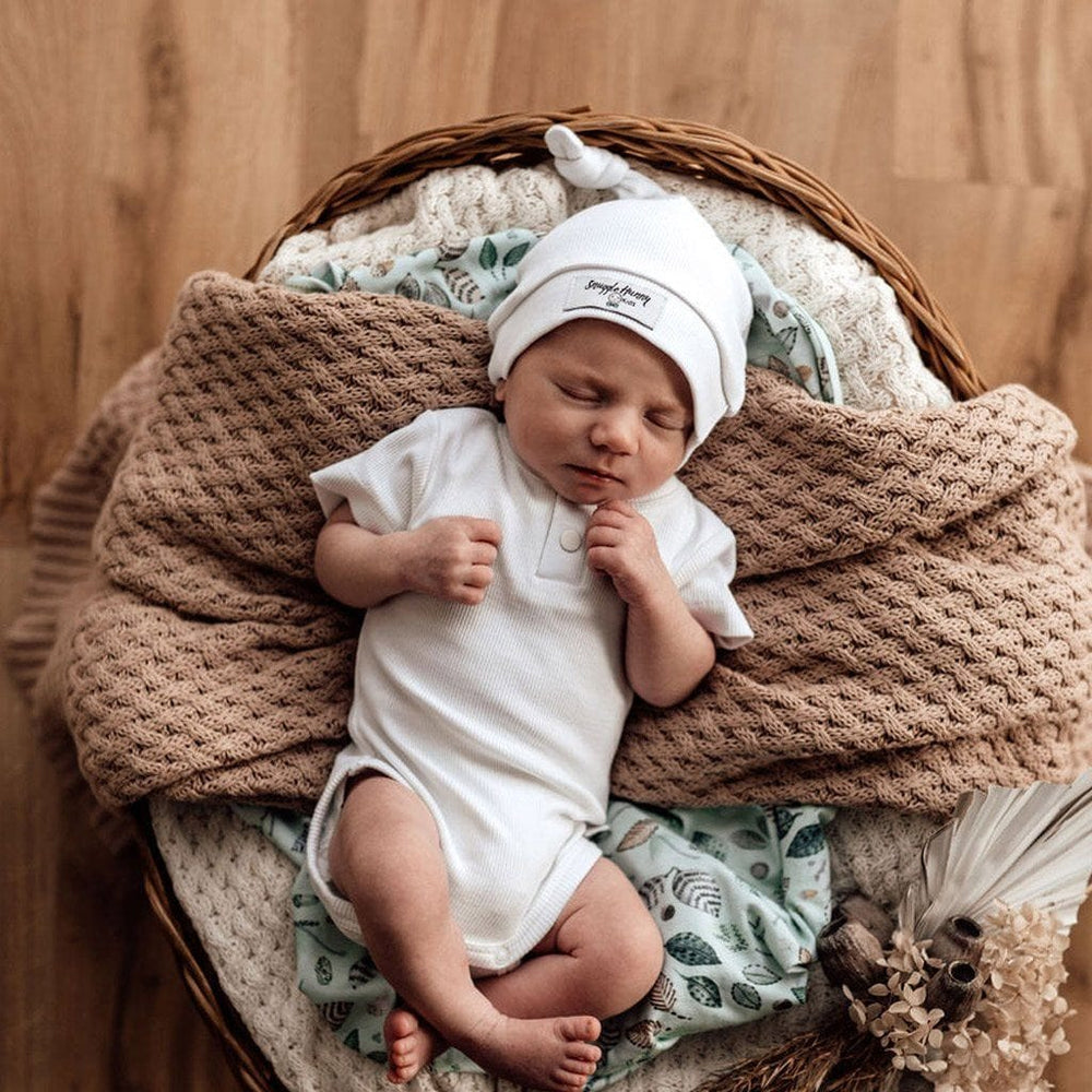 
            
                Load image into Gallery viewer, Snuggle Hunny Kids Organic Baby Clothing Organic Ribbed Knotted Beanie : Milk
            
        